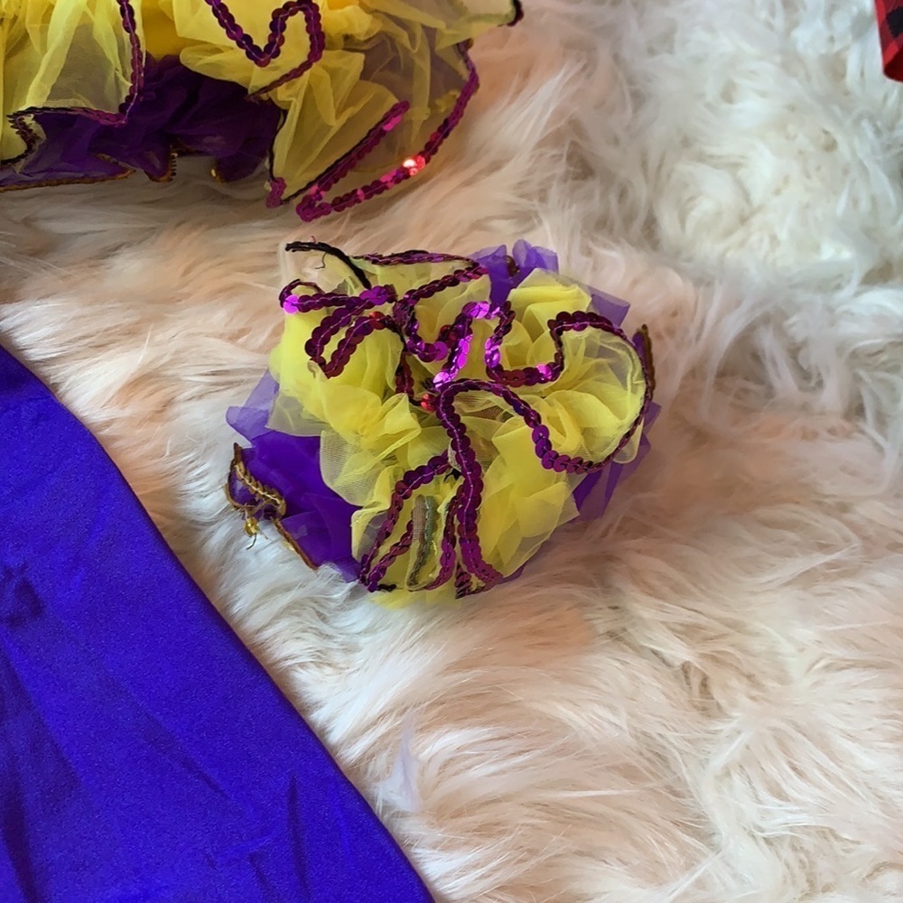 Yellow sunflower and purple dance clown outfit. The applause Dance creations. - Picture 6 of 15